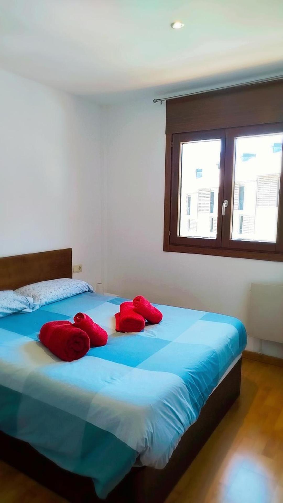 Apartaments Sort Pirineus Exteriör bild