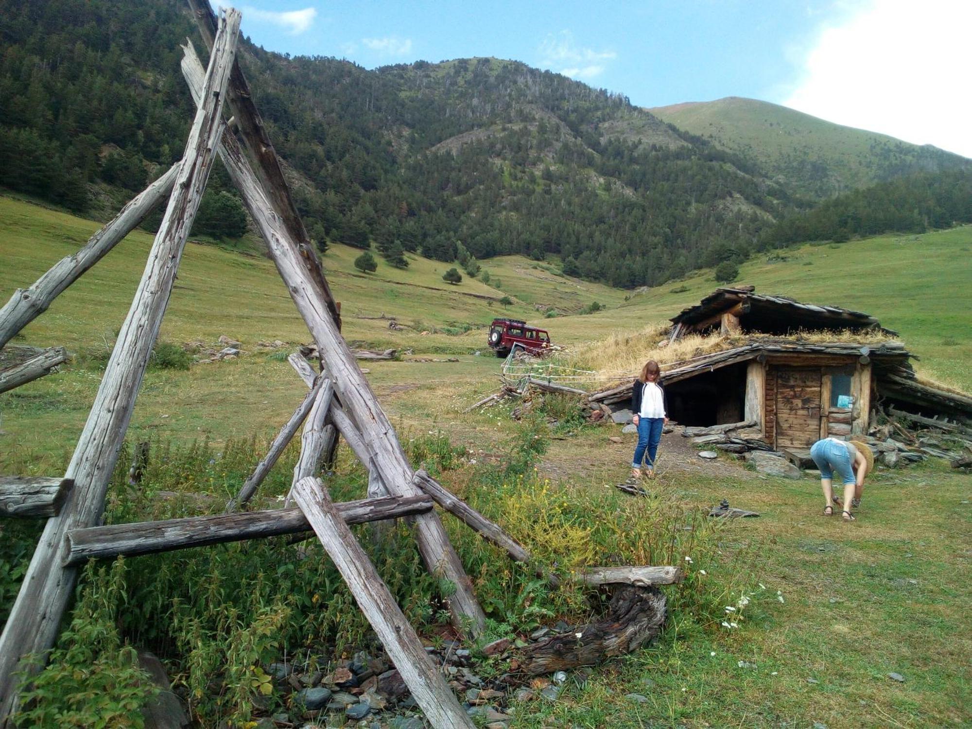 Apartaments Sort Pirineus Exteriör bild